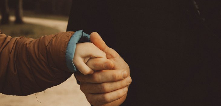 mains bébé - souvenirs en famille